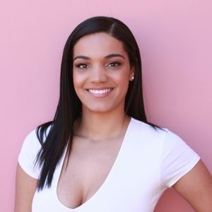 Meet your Posher, Damara